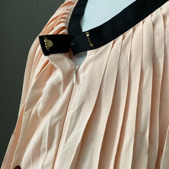 NWOT Kate Spade Two Tone Colorblock Accordion Pleat Crepe Skirt Peach Black - Picture 8 of 11